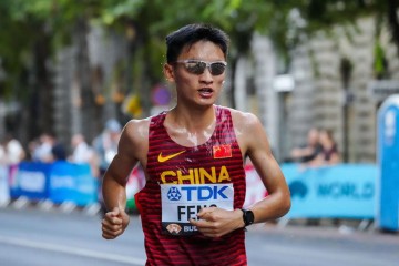 leyu部门-2小时05分58秒，丰配友打破全程马拉松全国纪录