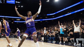 leyu集团-反转！格林被太阳摆上货架，1.06亿合同害了他，NBA没有人情！|德雷蒙德·格林|布克|火箭|德拉蒙德-格林|菲尼克斯太阳队_新浪体育_新浪新闻
